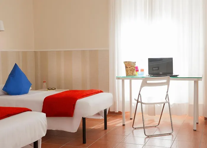Budget Rooms Des Artistes