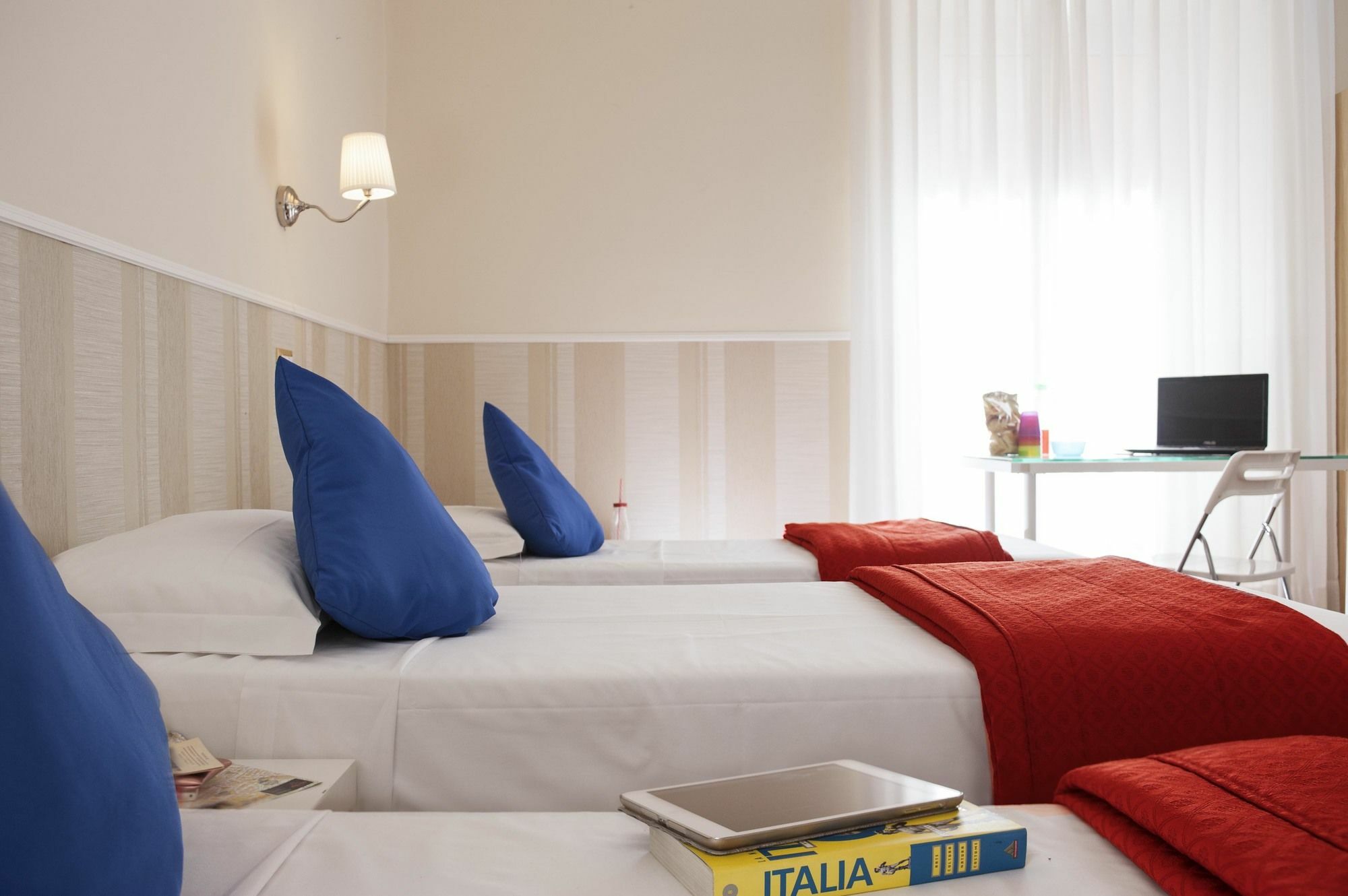 Hostel Budget Des Artistes Rom