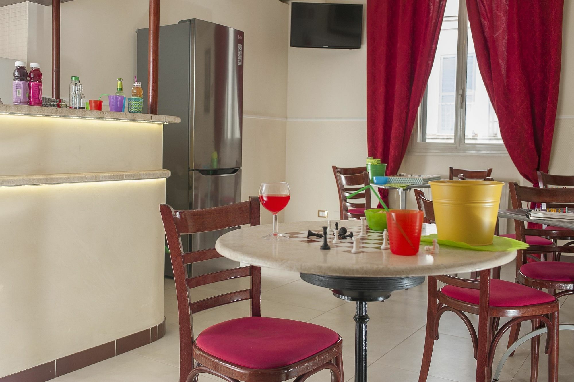 Hostal Budget Des Arts Roma
