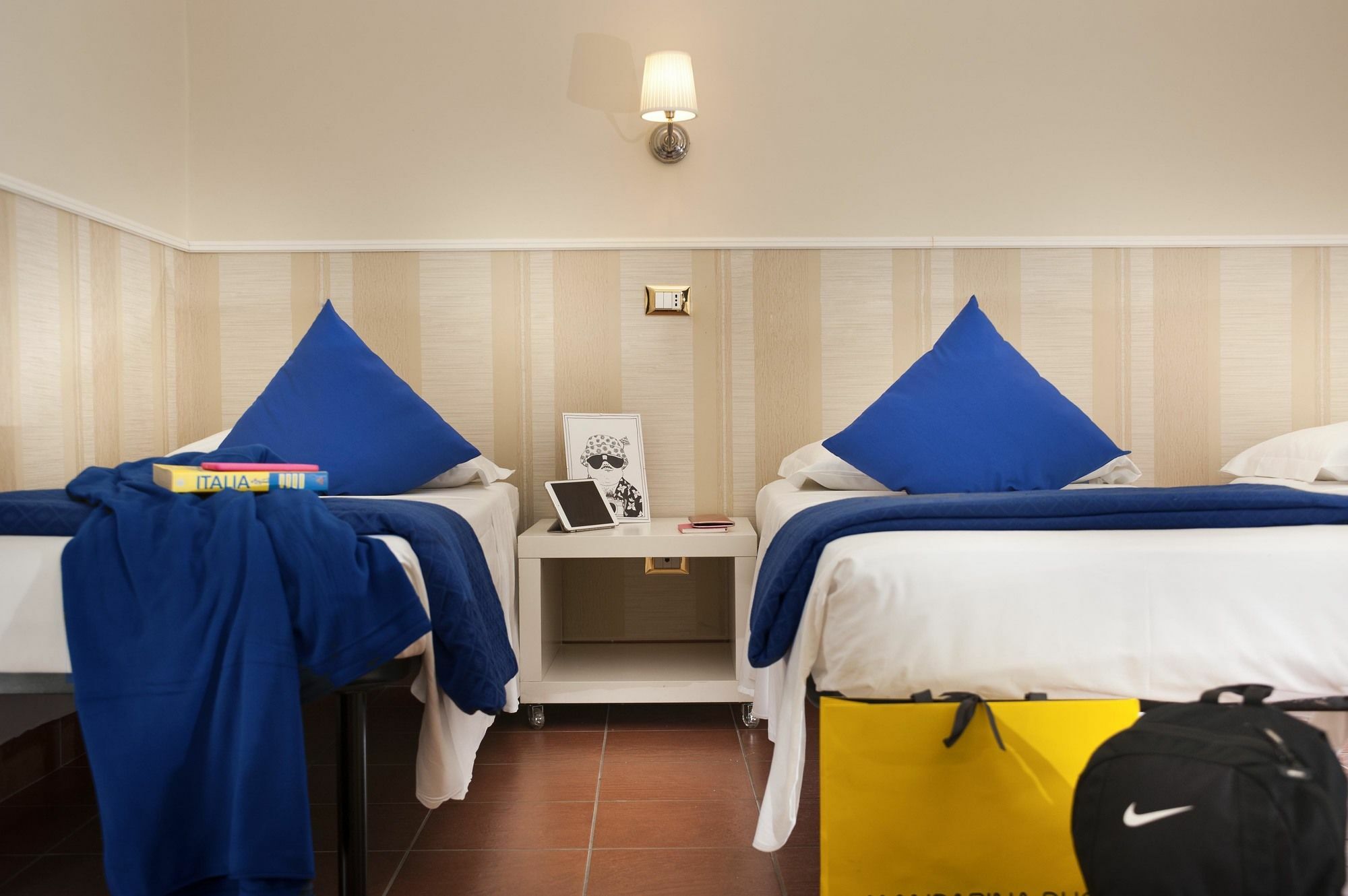Budget Des Arts Hostal Roma